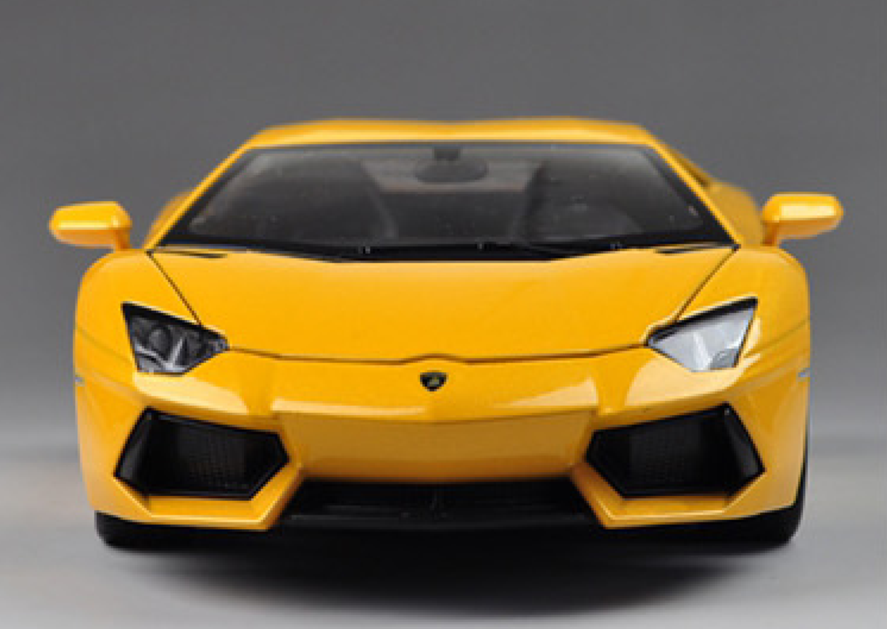 1/24 Welly FX Lamborghini Aventador LP700-4 (Yellow) Diecast Car Model
