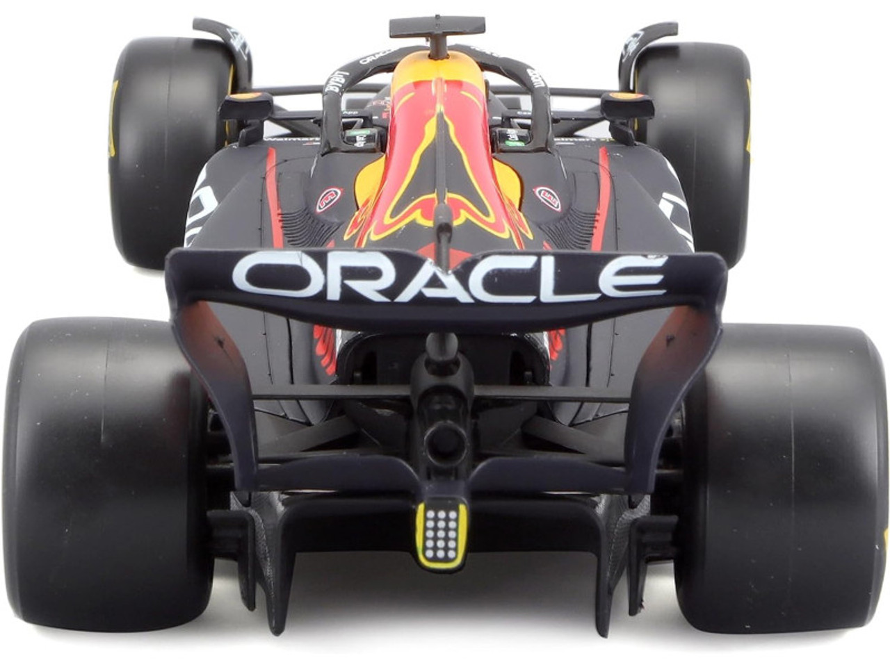 1/24 BBurago 2022 Formula 1 Max Verstappen Red Bull RB18 #1