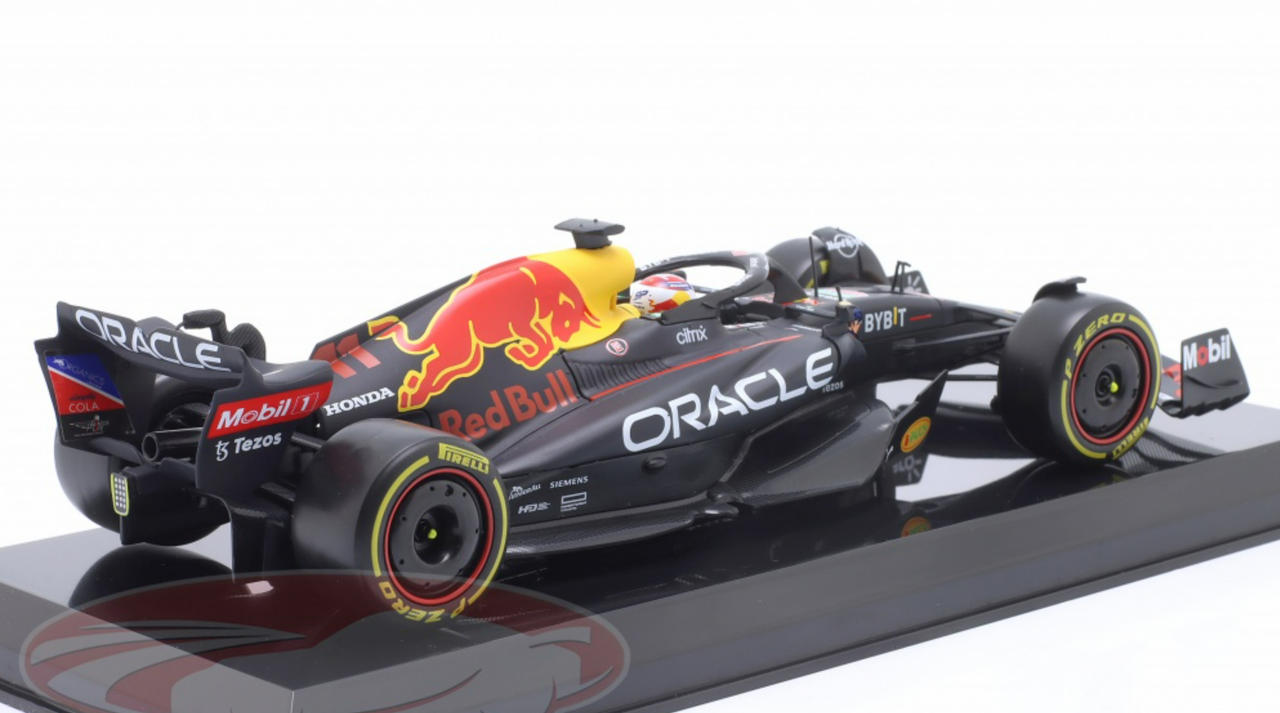 1/24 BBurago 2022 Formula 1 Sergio Perez Red Bull Racing RB18 #11 Car Model