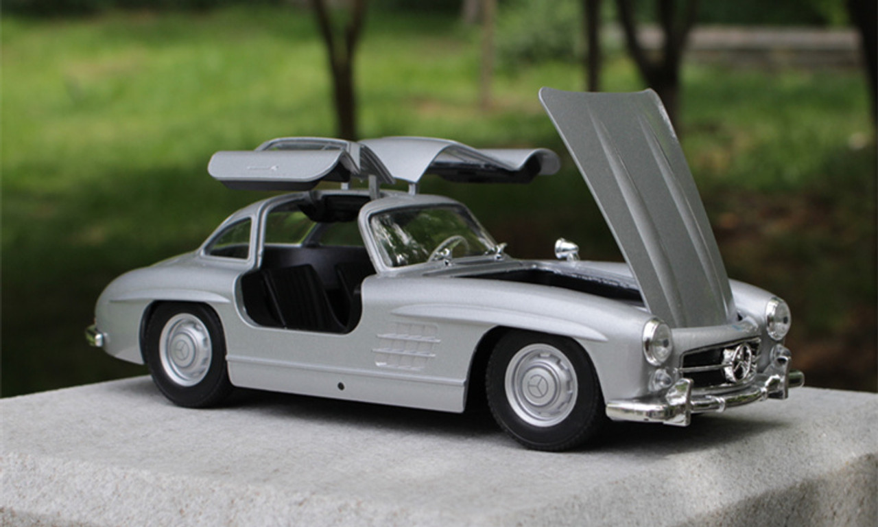 1/24 Welly FX Mercedes-Benz Mercedes MB 300 SL 300SL (Silver