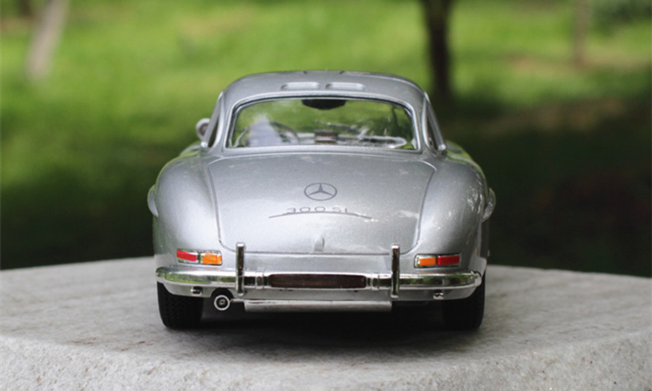 特価 MINICHAMPS (1/24) メルセデス 300SLRウーレンハウト 特価 MINICHAMPS (1/24) メルセデスベンツ 300SLR #19 - メルカリ