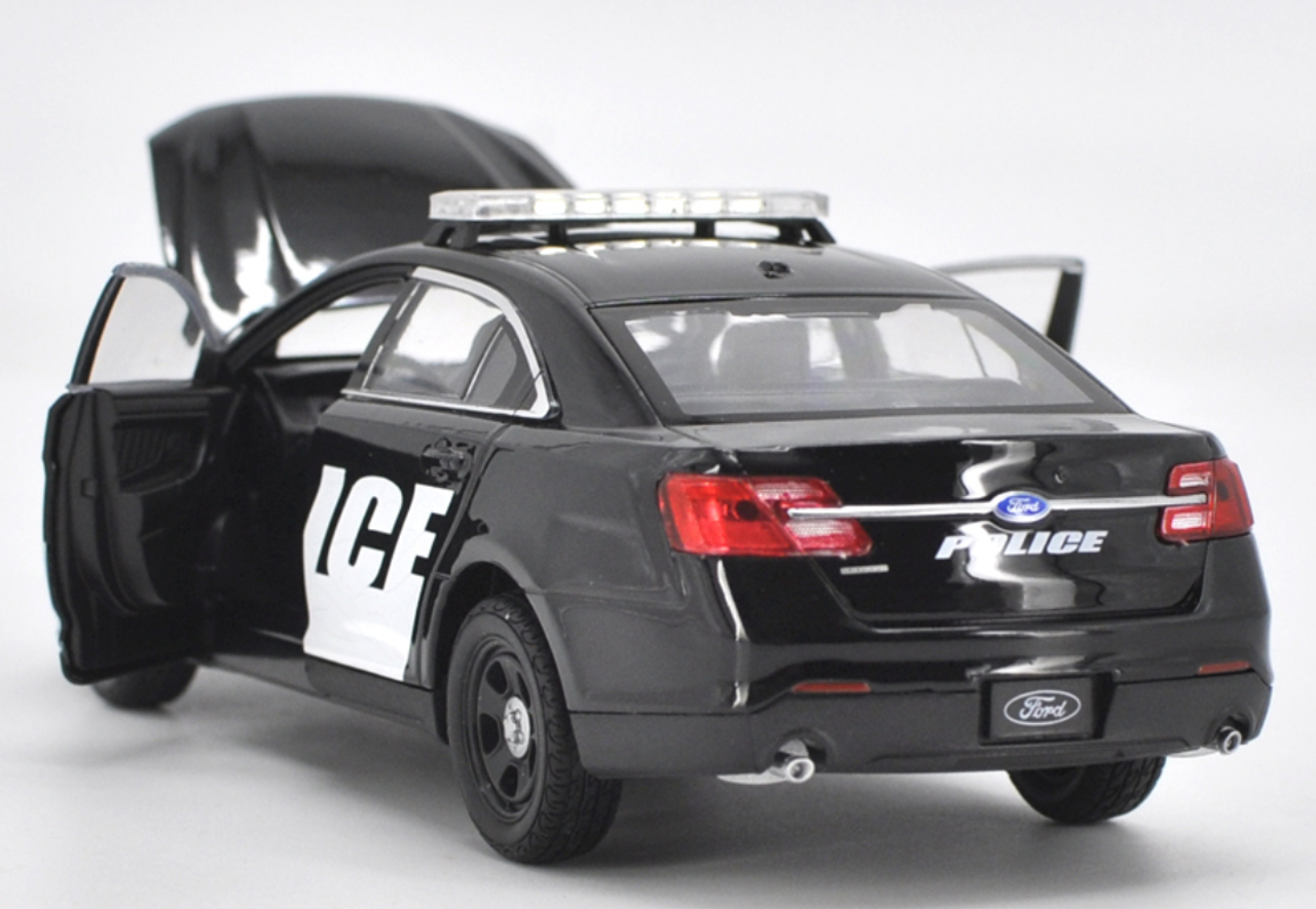 1/24 Welly Ford Taurus Police Car Diecast Car Model