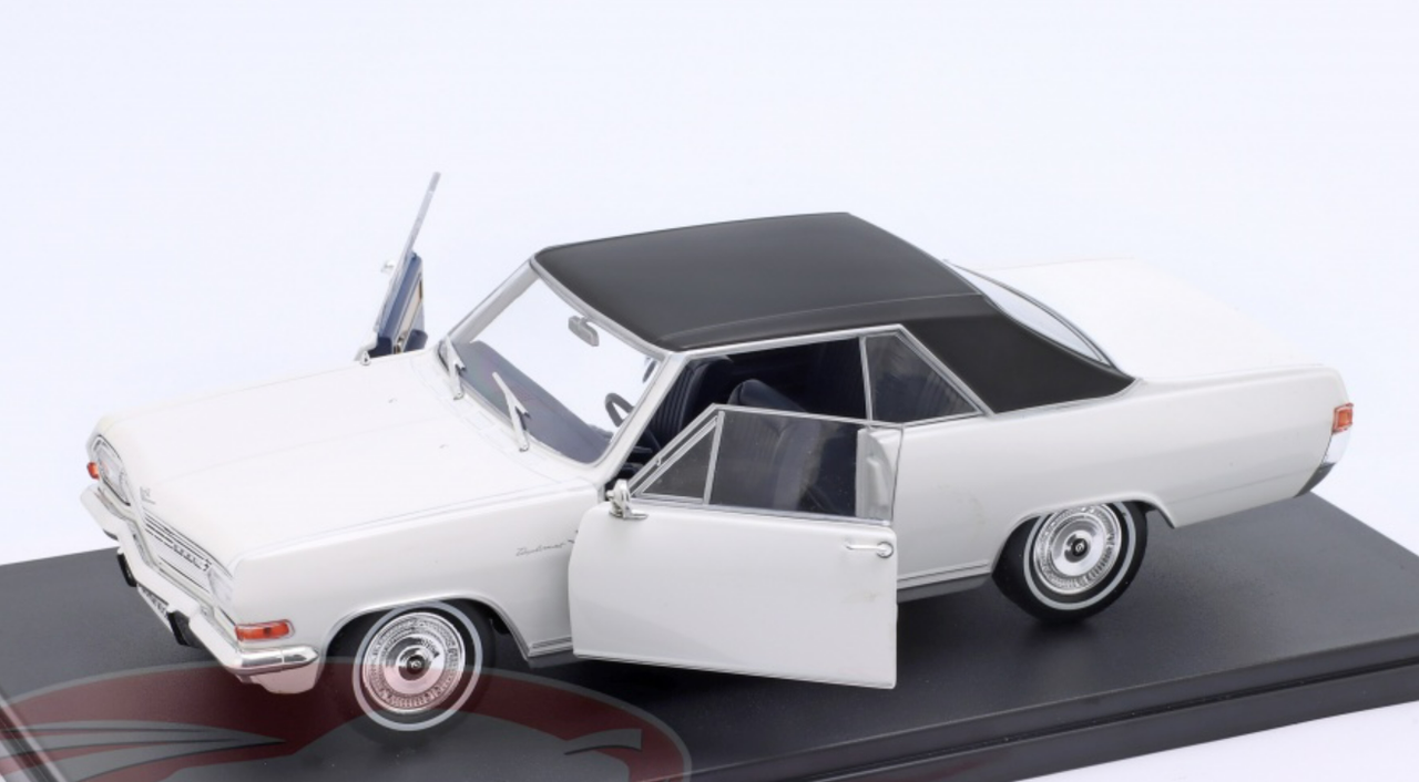 1/24 Hachette 1965 Opel Diplomat V8 Coupe (White & Black) Diecast Car Model