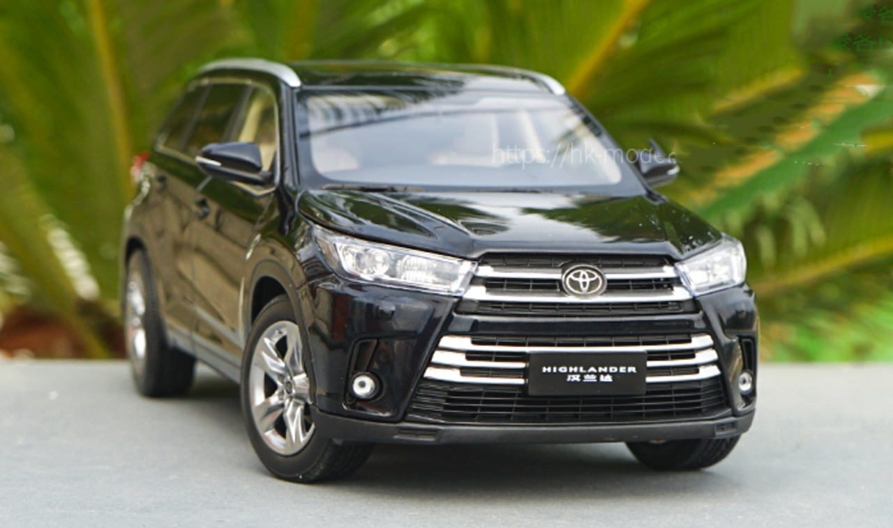 1/18 Dealer Edition 2018 Toyota Highlander (Black) Diecast Car Model