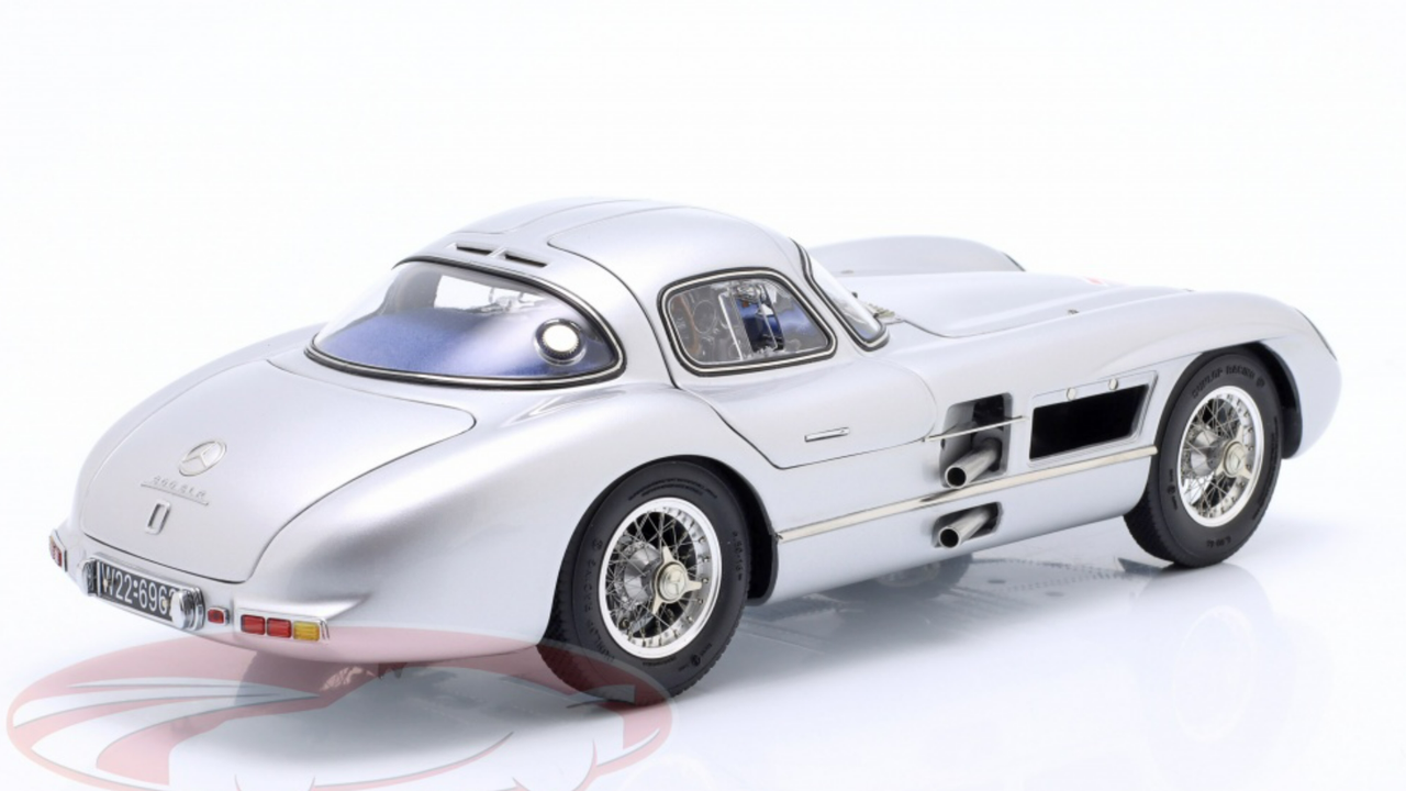 1/18 CMC 1955 Mercedes-Benz 300 SLR Uhlenhaut-Coupe Testcar RAC Tourist Trophy Diecast Car Model