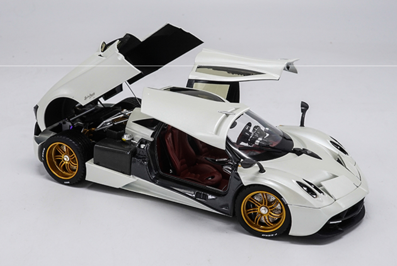 1/18 GTA GTAUTOS Pagani Huayra V12 (White) Diecast Car Model