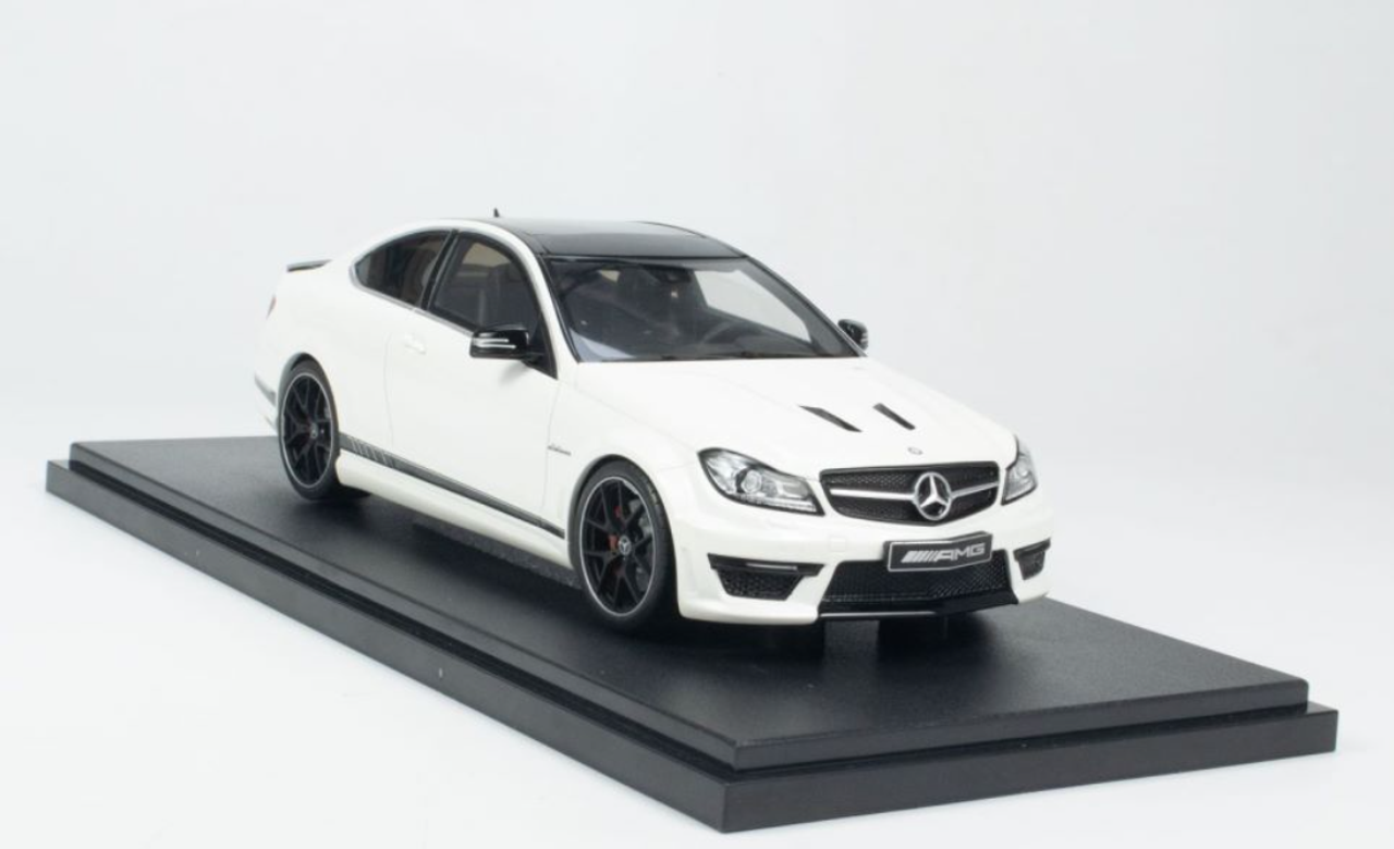 ミニカー GT SPIRIT 1/18 AMG C63S Edition1 1/18 GT Spirit 2014 Mercedes-Benz C63 AMG (White) Resin Car