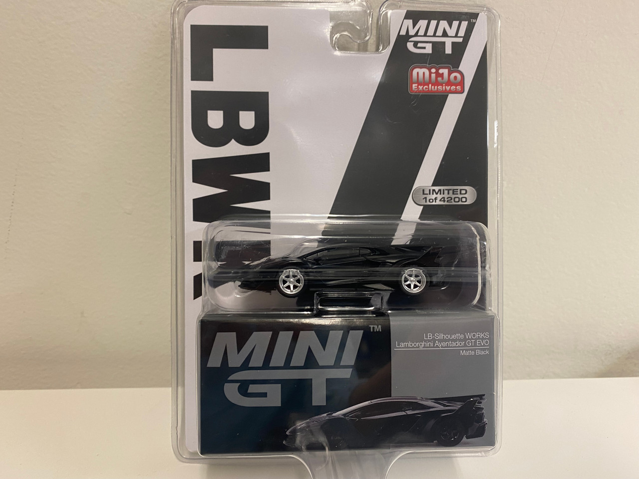 CHASE CAR 1/64 Mini GT Lamborghini LB-Silhouette WORKS Aventador