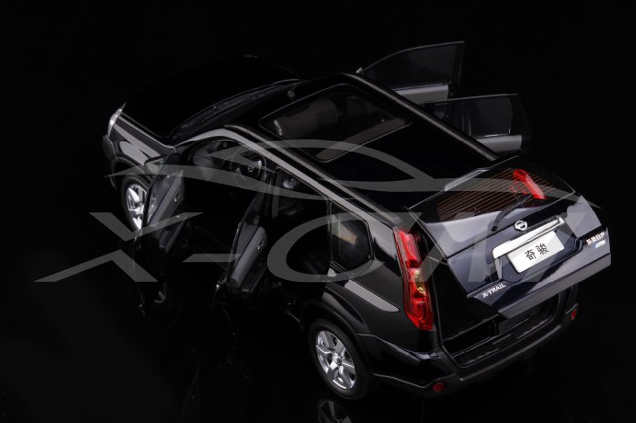 NO BOX 1/18 Dealer Edition Nissan Rogue X-TRAIL (Black) Diecast Car Model