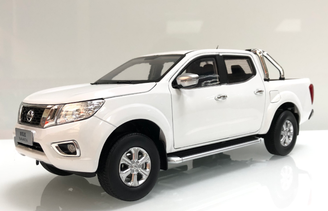 nissan navara diecast model