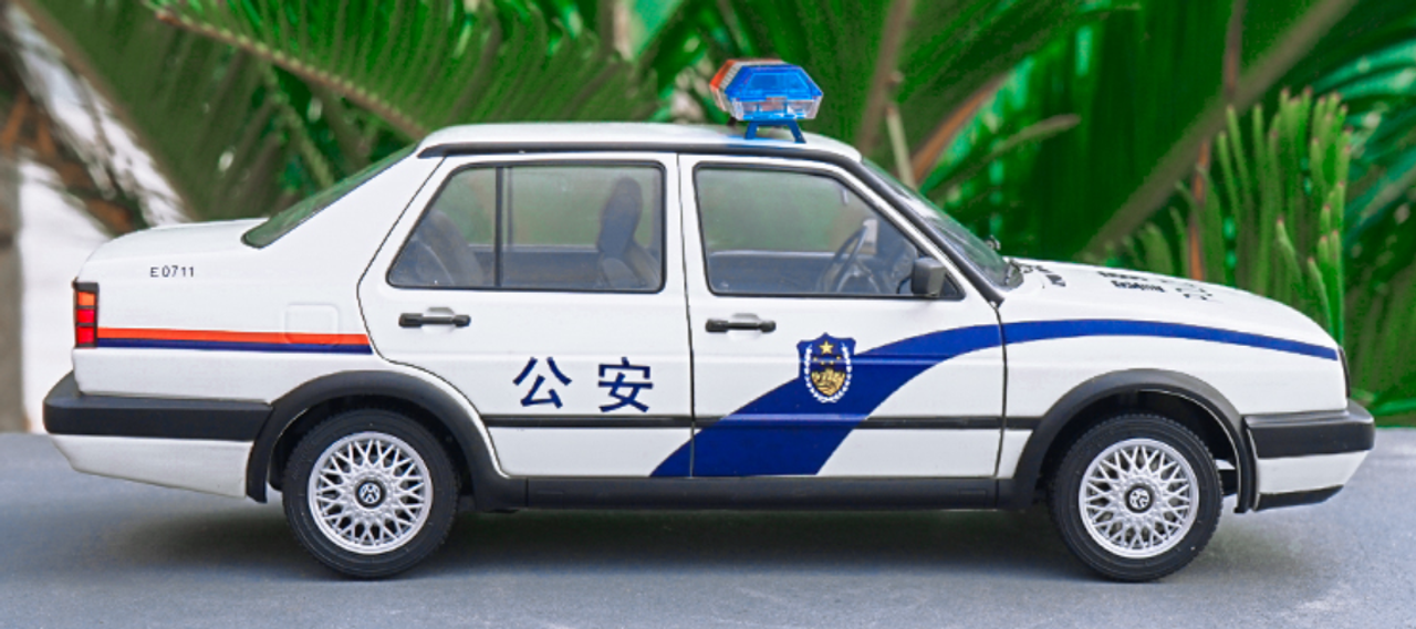 1/18 Dealer Edition Volkswagen VW Jetta GT 2nd Generation (A2, Typ 20E/1G; 1984–1992) Police Car Diecast Car Model