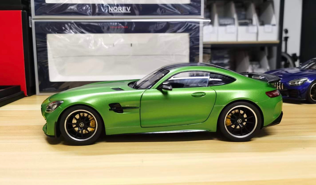 【最新品定番】Norev 1/18 メルセデス AMG GT S 2019 メタリックブルー ノレブ