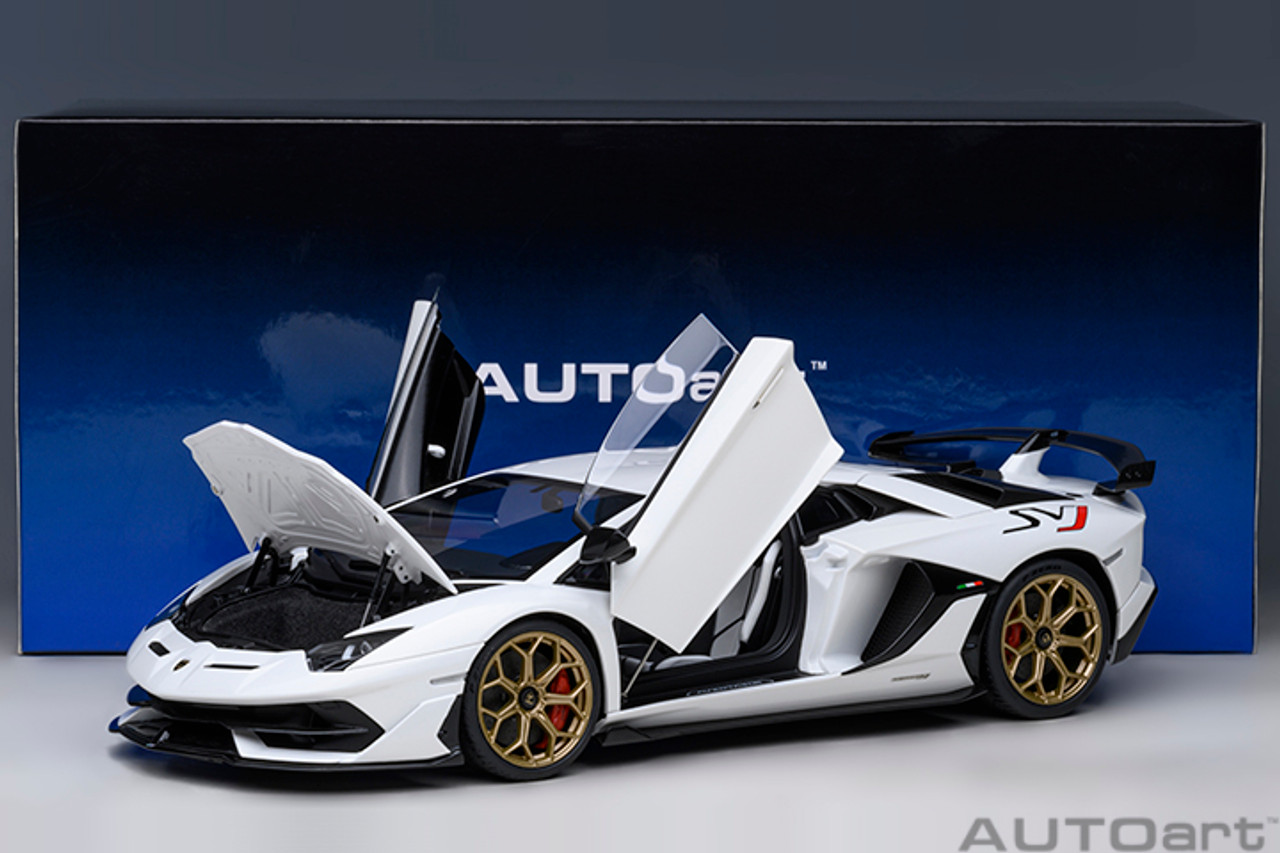 1/18 AUTOart Lamborghini Aventador SVJ (Bianco Asopo Pearl White) Car Model