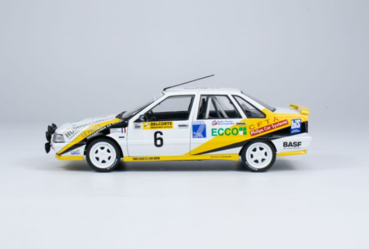 1/18 Solido 1991 Renault 21 Turbo #6 3rd Rallye Charlemagne Michel Rats, Gérard Bourdaud Diecast Car Model