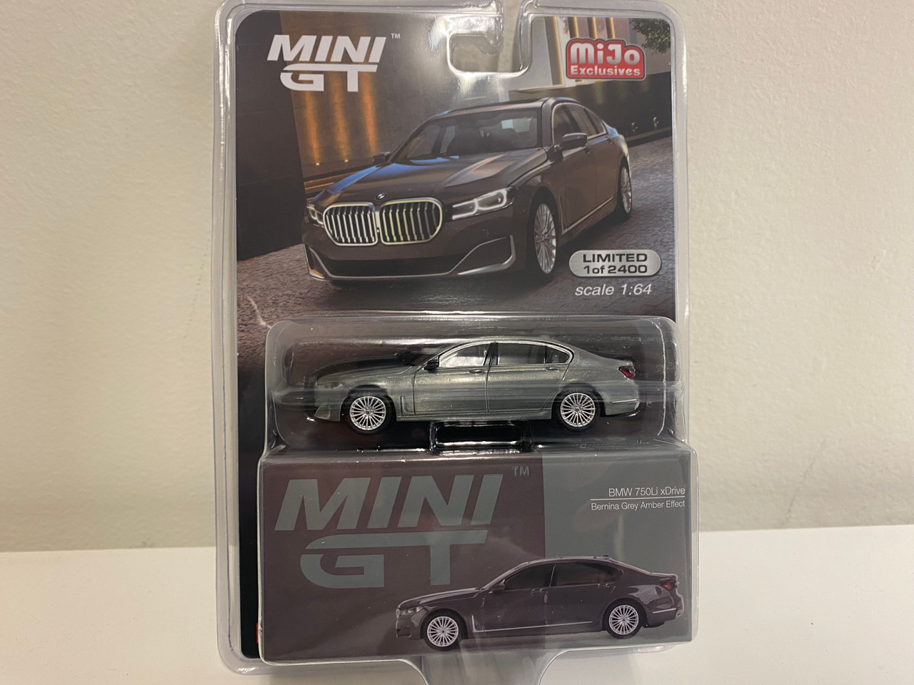 CHASE CAR 1/64 Mini GT BMW 750Li xDrive Bernina Grey Amber Effect