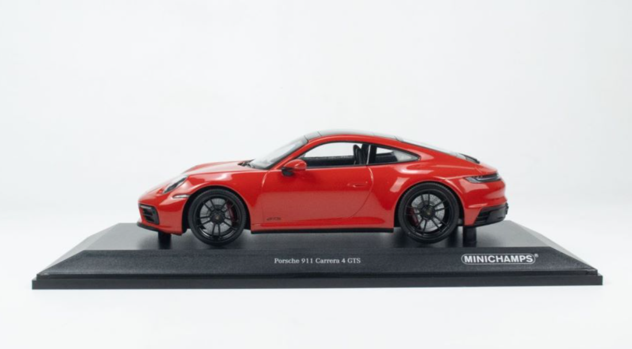 1/18 Minichamps 2020 Porsche 911 Carrera 4 GTS Coupe (Red) Diecast Car Model
