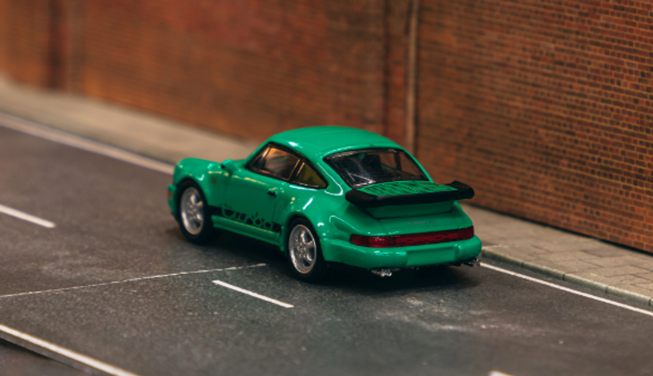 1/64 Tarmac Works  Porsche 911 Turbo Green Diecast Car Model