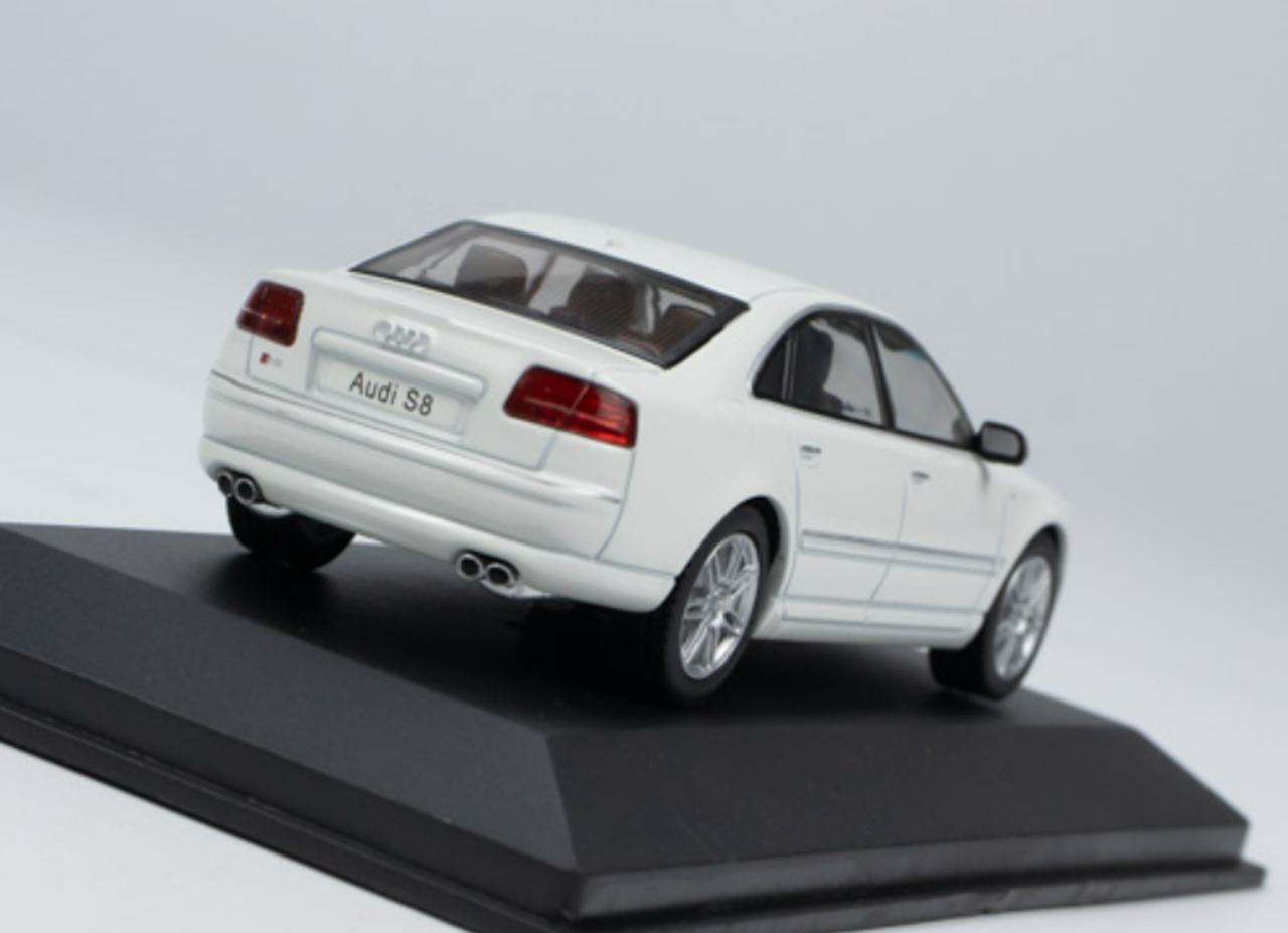 1/43 Solido 2010 Audi S8 (D3) (White) Diecast Car Model