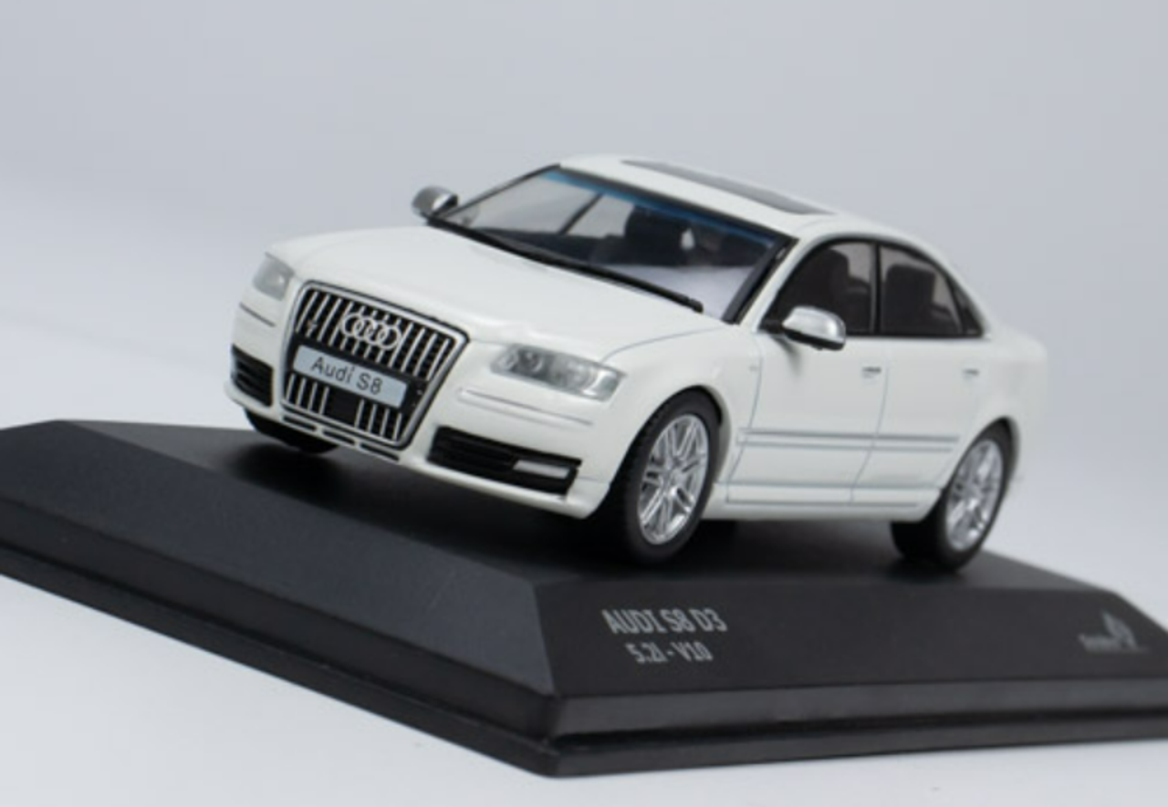 1/43 Solido 2010 Audi S8 (D3) (White) Diecast Car Model