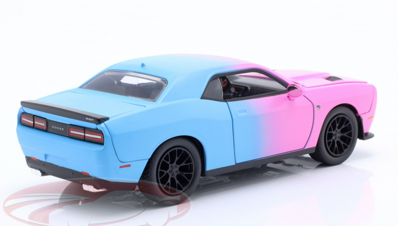 1/24 Jada 2015 Pink Slips Dodge Challenger SRT Hellcat (Pink & Light Blue) Diecast Car Model