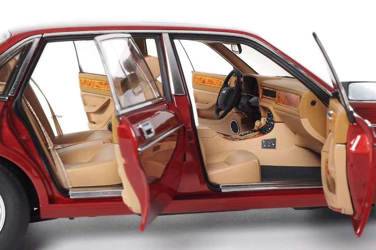 Jaguar XJ40 1/18スケールモデル ミニカー Amazon | ミニカー 1:18 ジャガーダイムラー XJ6 XJ40 おもちゃ
