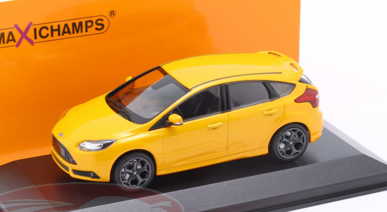 【爆買い！】ミニチャンプス フォード フォーカス ST 2011 1/18 ミニカー FORD FOCUS 乗用車