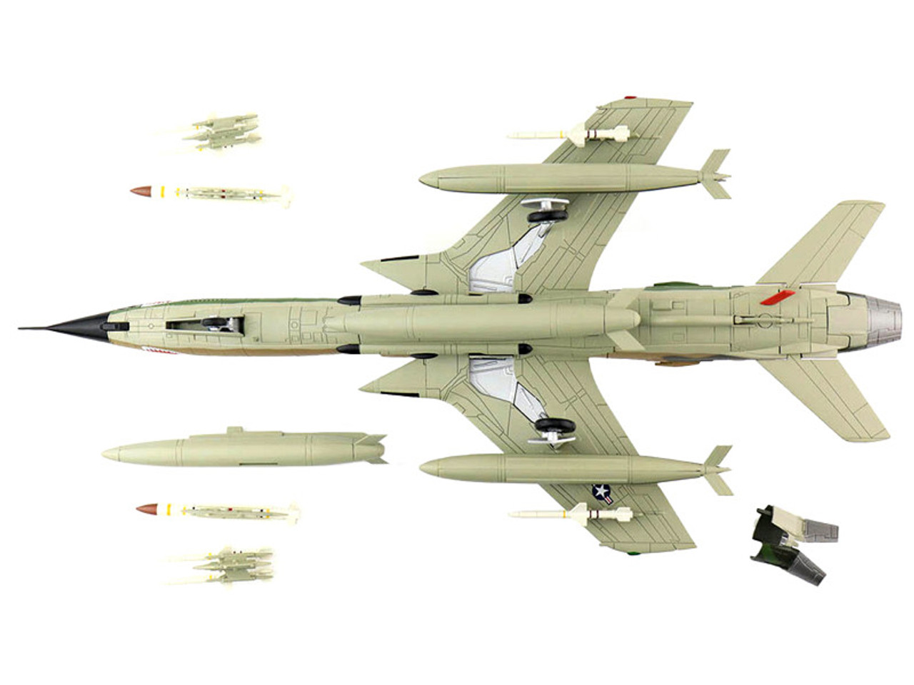 Republic F-105G Thunderchief Fighter Aircraft "17th Wild Weasel Squadron 388 Tactical Fighter Wing, Korat Royal Thai Air Base" (1973) "Air Power Series" 1/72 Diecast Model by Hobby Master