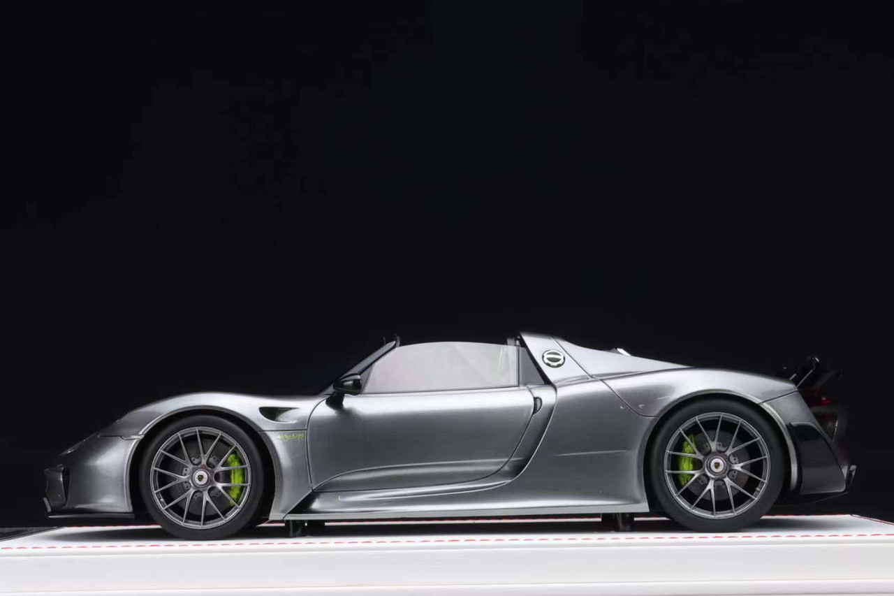 1/18 DM Porsche 918 (Grey) Resin Car Model