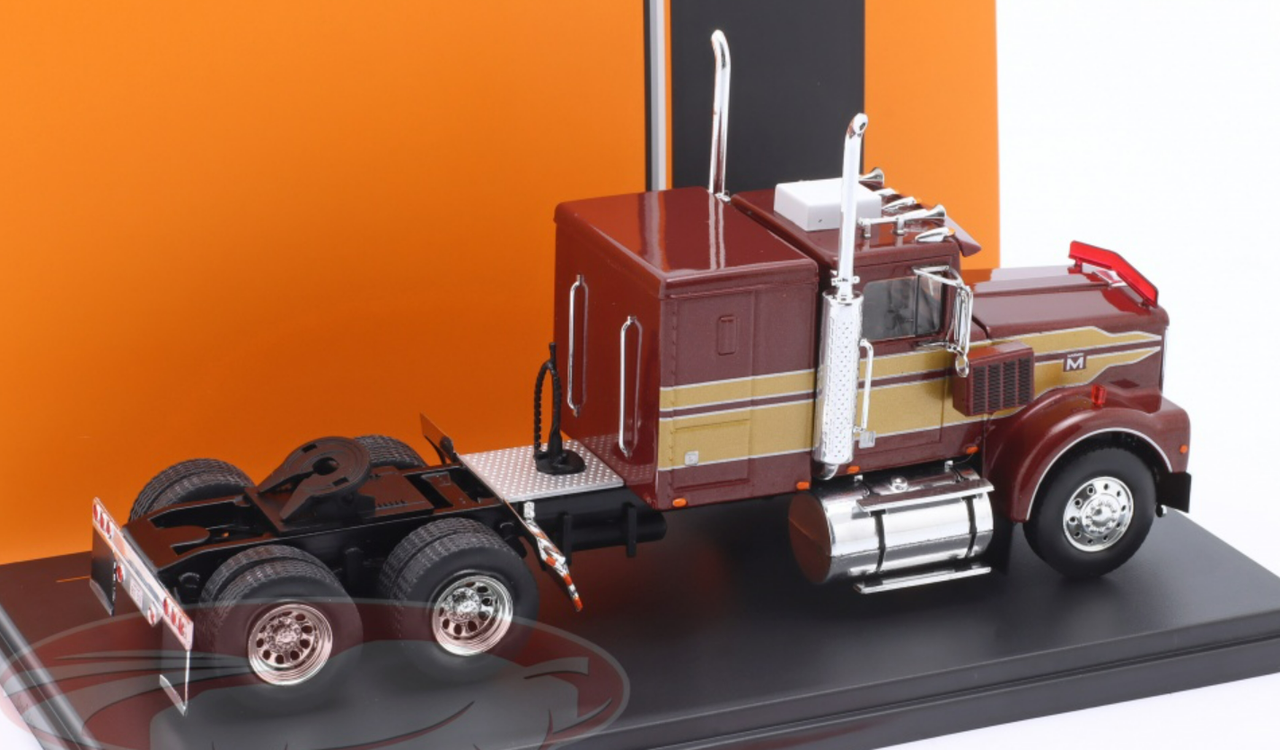 Ixo 1:43 Marmon CHDT Año de construcción 1980 rojo oscuro metálico
