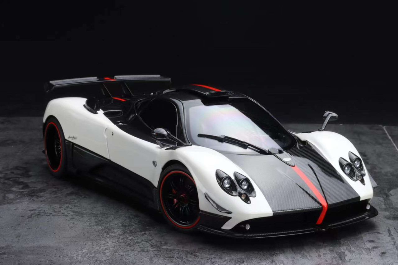 1/18 Almost Real 2009 Pagani Zonda Cinque Car Model