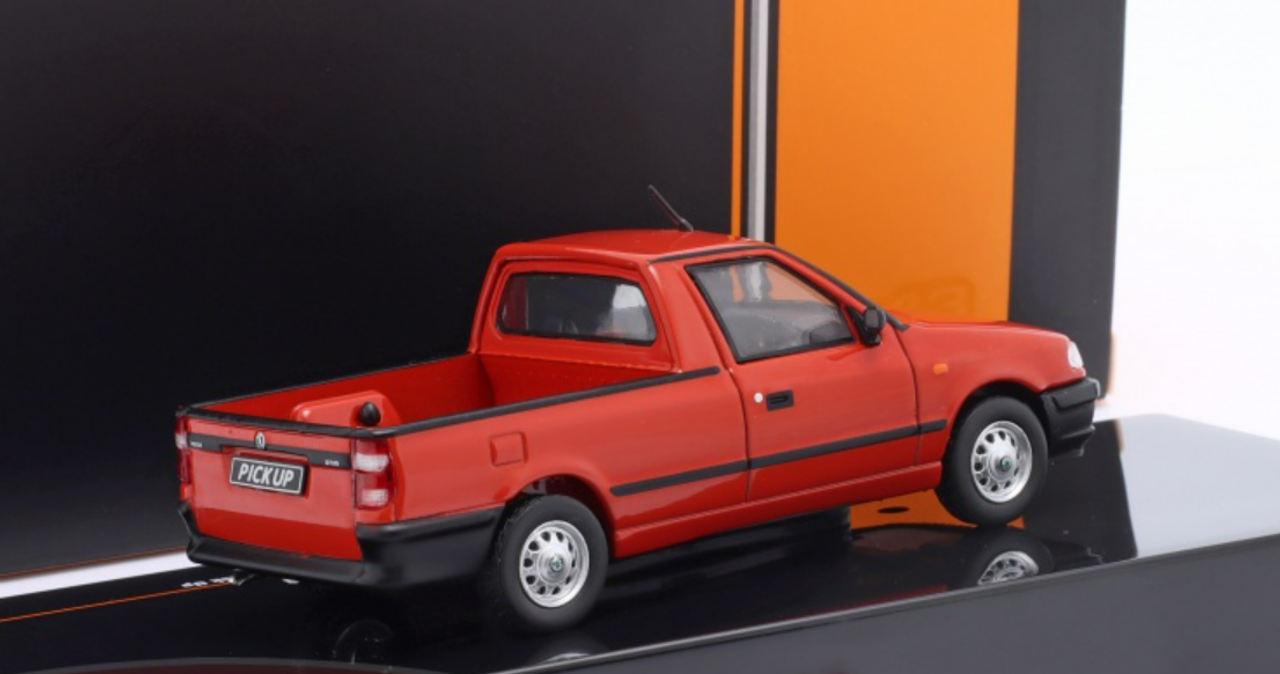 1/43 Ixo 1995 Skoda Felicia Pick Up (Red) Car Model