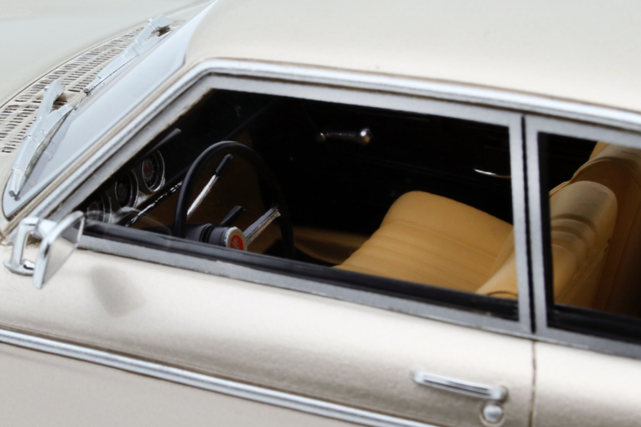 1/18 OTTO 1965 Peugeot 204 Coupe (Beige) Car Model
