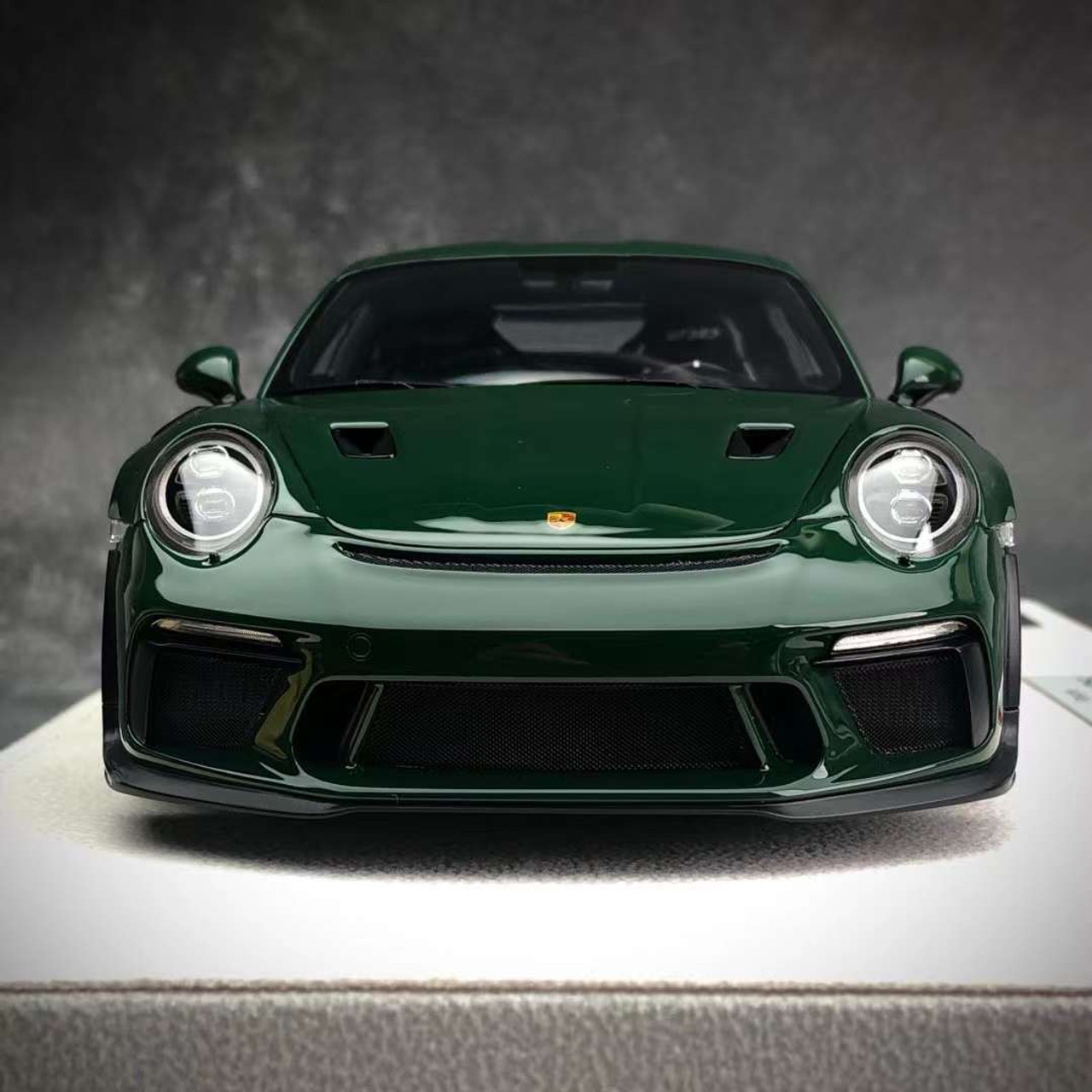 1/18 Makeup Porsche 911 991.2 GT3 RS (Dark Green) Resin Car Model Limited 30 Pieces