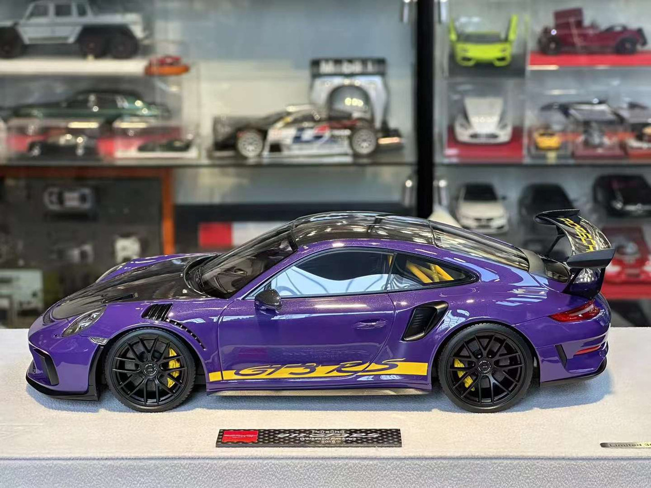 1/18 Makeup Porsche 911 991.2 GT3 RS (Purple with Carbon Hood) Resin Car Model