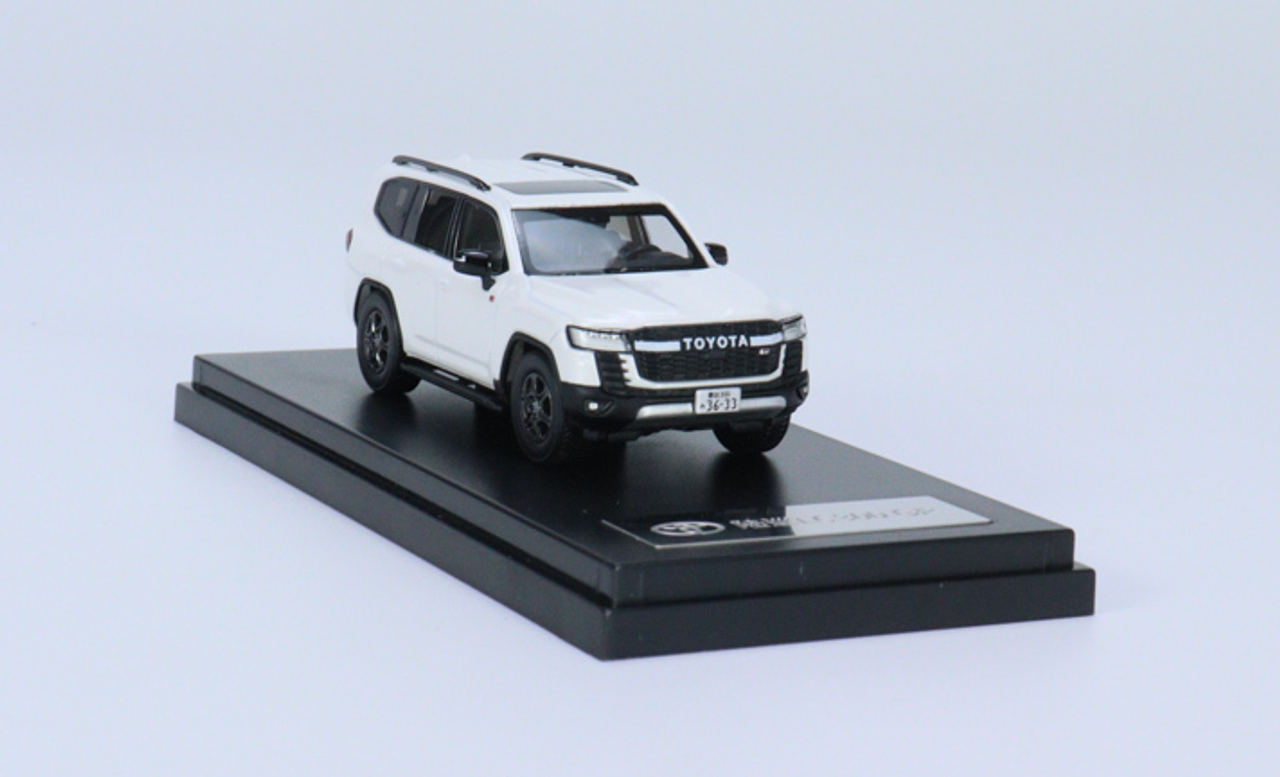 1/64 LCD Toyota Land Cruiser LC300 GR (White) Diecast Car Model