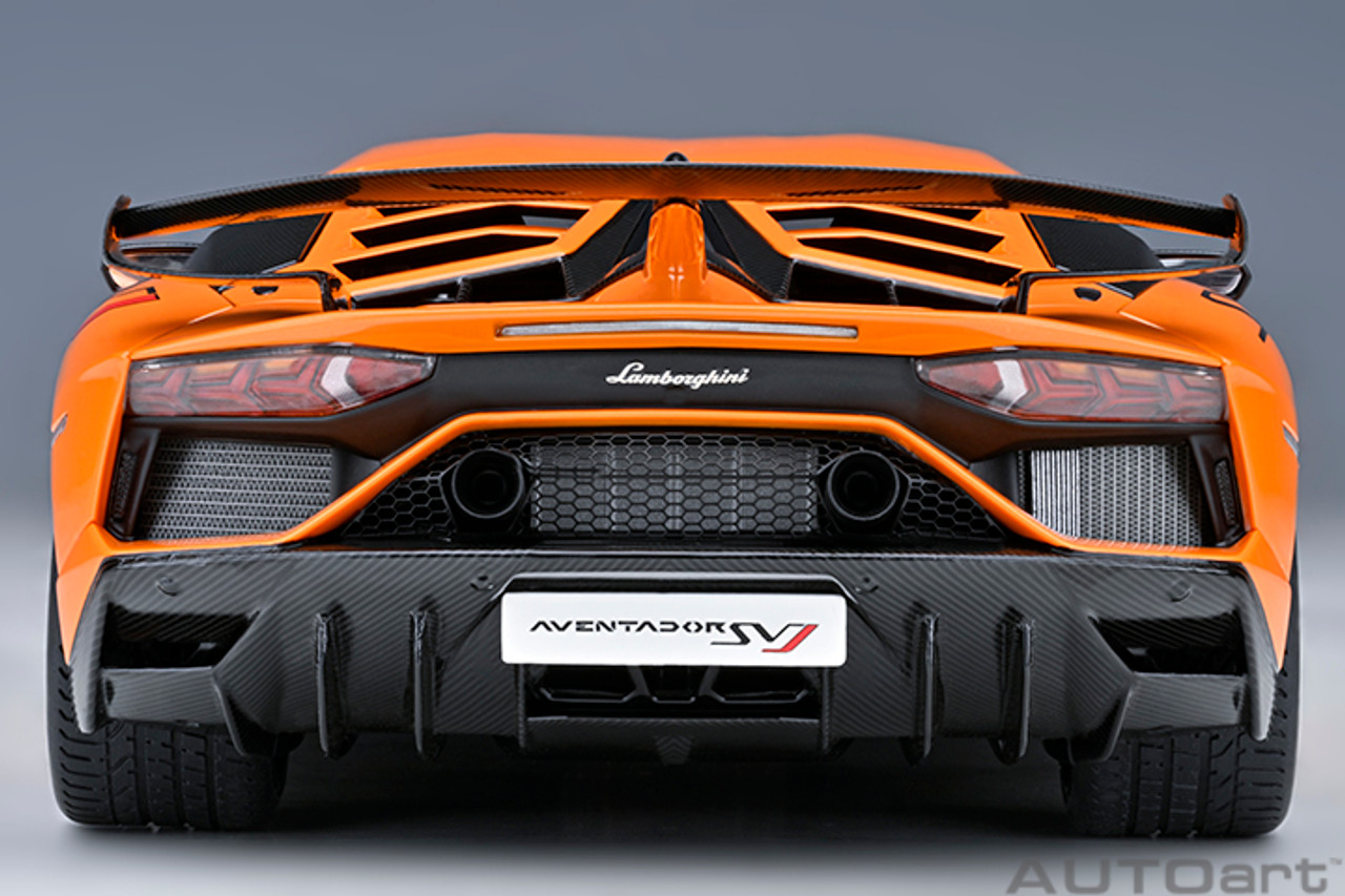 1/18 AUTOart Lamborghini Aventador SVJ (Arancio Atlas Pearl