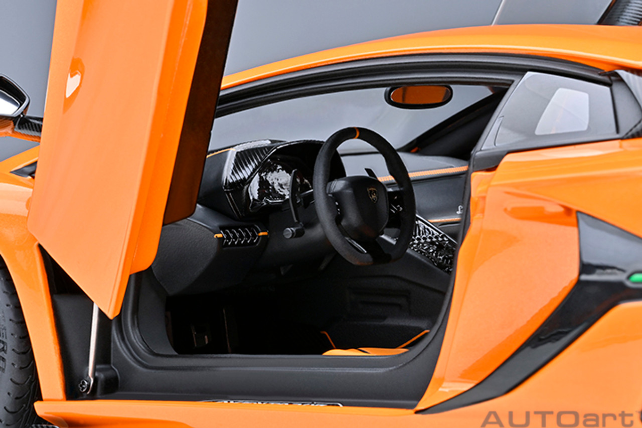 1/18 AUTOart Lamborghini Aventador SVJ (Arancio Atlas Pearl Orange) Car Model
