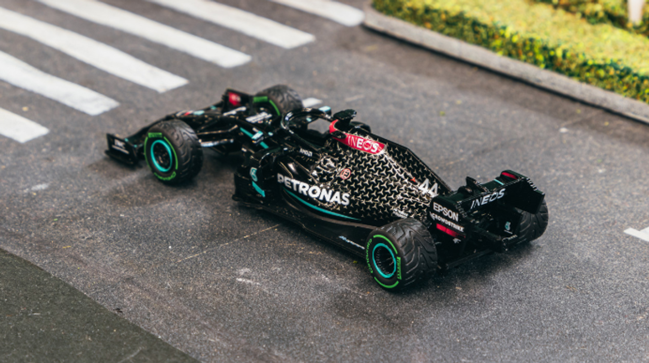 1/64 Tarmac Works Mercedes-AMG F1 W11 EQ Performance