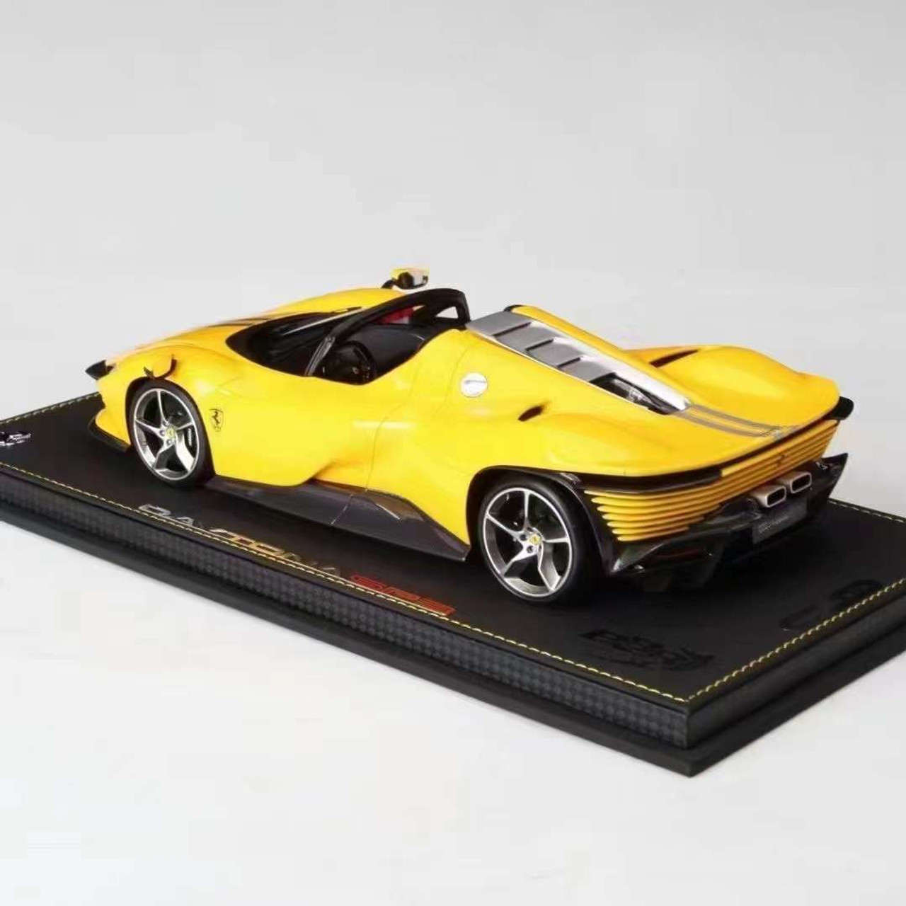 1/18 BBR Ferrari Daytona SP3 (Giollo Modena Yellow) Resin Car Model Limited 24 Pieces