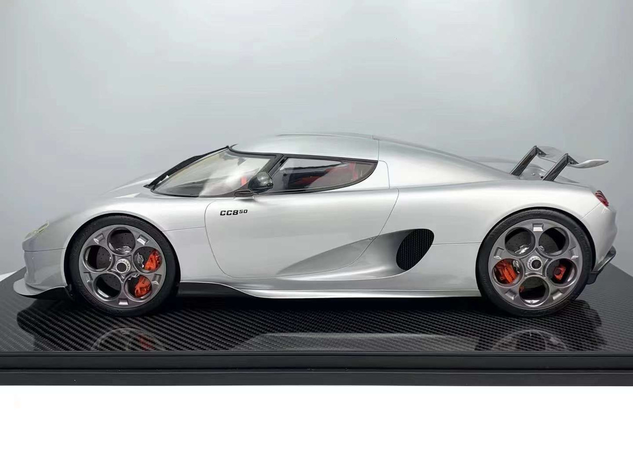 1/8 Frontiart Koenigsegg CC850 (Silver) Resin Car Model