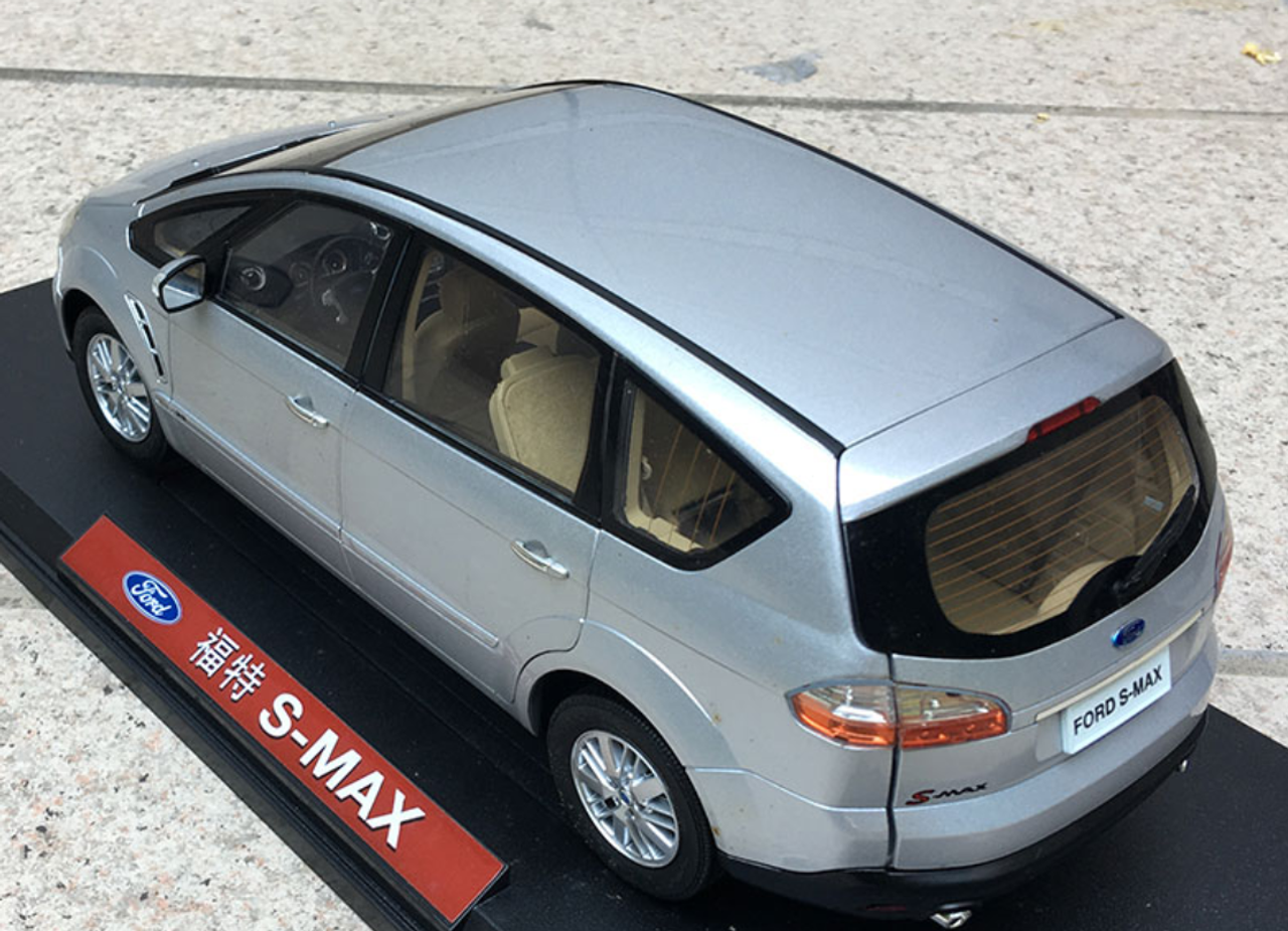 1/18 Dealer Edition Ford S-Max SMax (Silver) Diecast Car Model