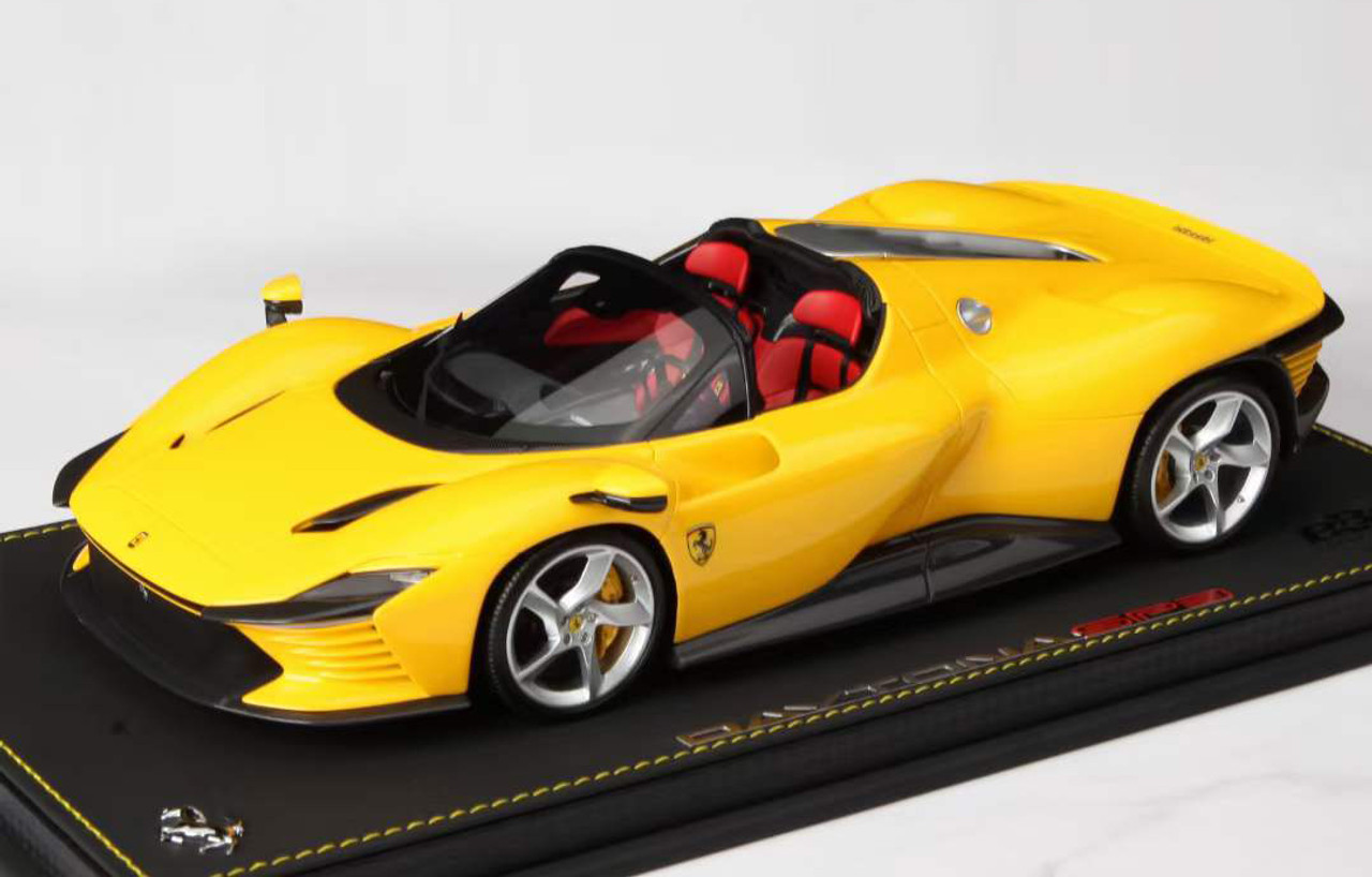 Ferrari Daytona SP3 BBR製 1/18 ロッソコルサ 1/18 BBR Ferrari Daytona SP3 Closed Roof Icona Series (Rosso