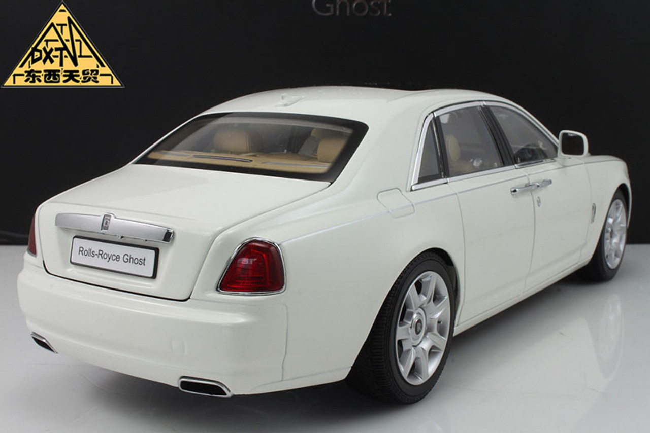 1/18 Kyosho Rolls-Royce Ghost (White) Diecast Car Model