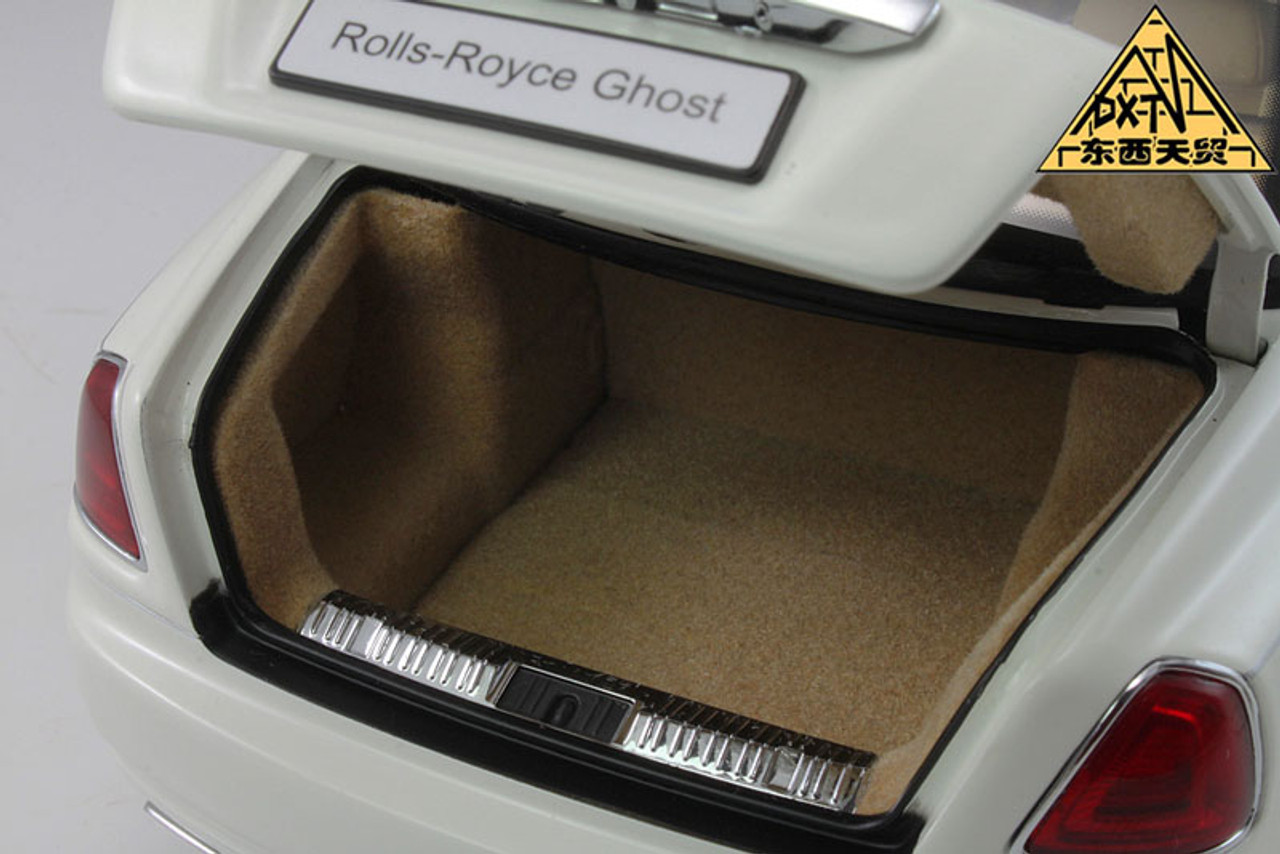 1/18 Kyosho Rolls-Royce Ghost (White) Diecast Car Model