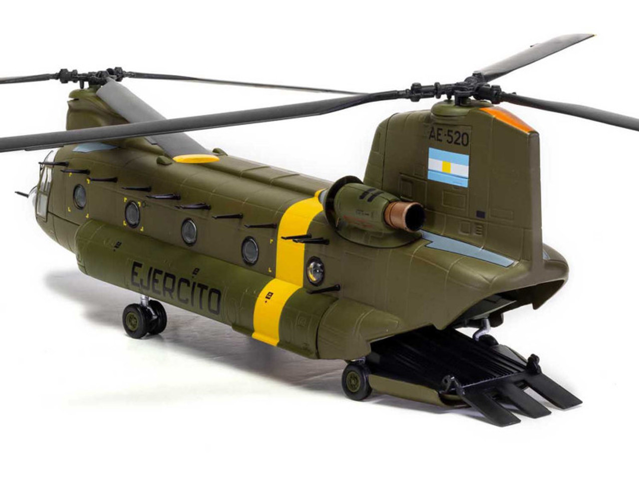 Boeing CH-47C Chinook Helicopter 