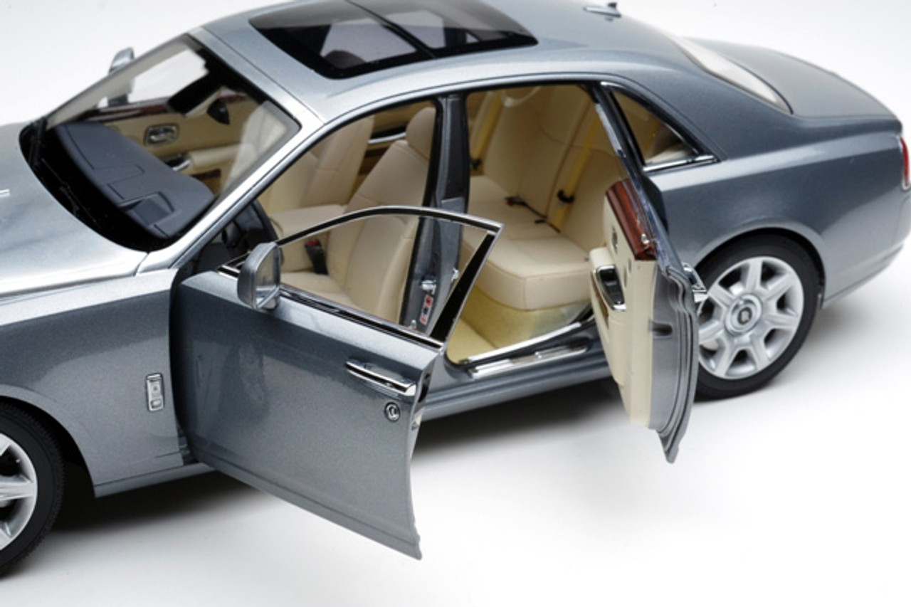 1/18 Kyosho Rolls-Royce Ghost (Jubilee Silver Blue) Diecast