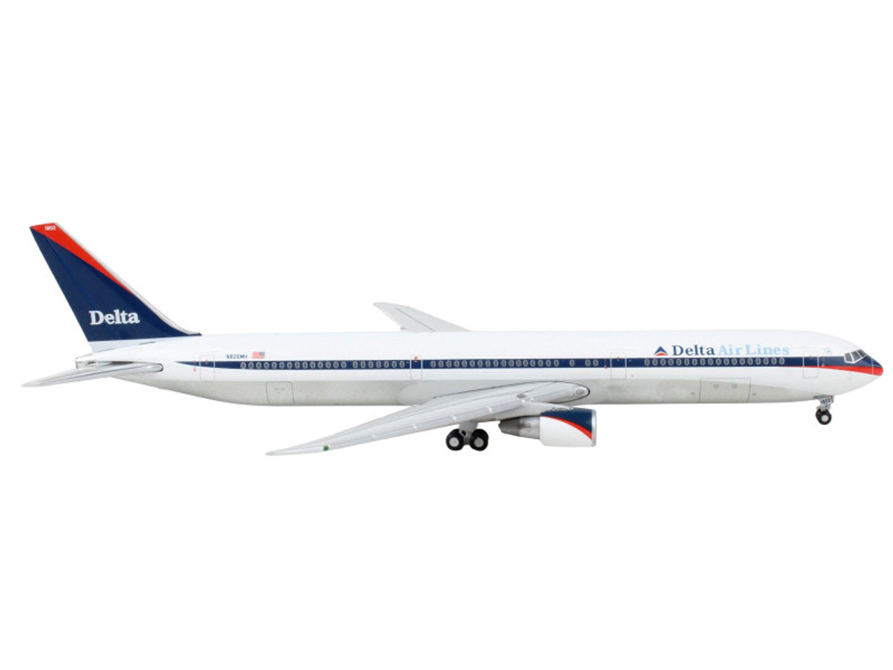 Boeing 767-400ER Commercial Aircraft "Delta Airlines - Interim Livery" White with Blue Stripes 1/400 Diecast Model Airplane by GeminiJets
