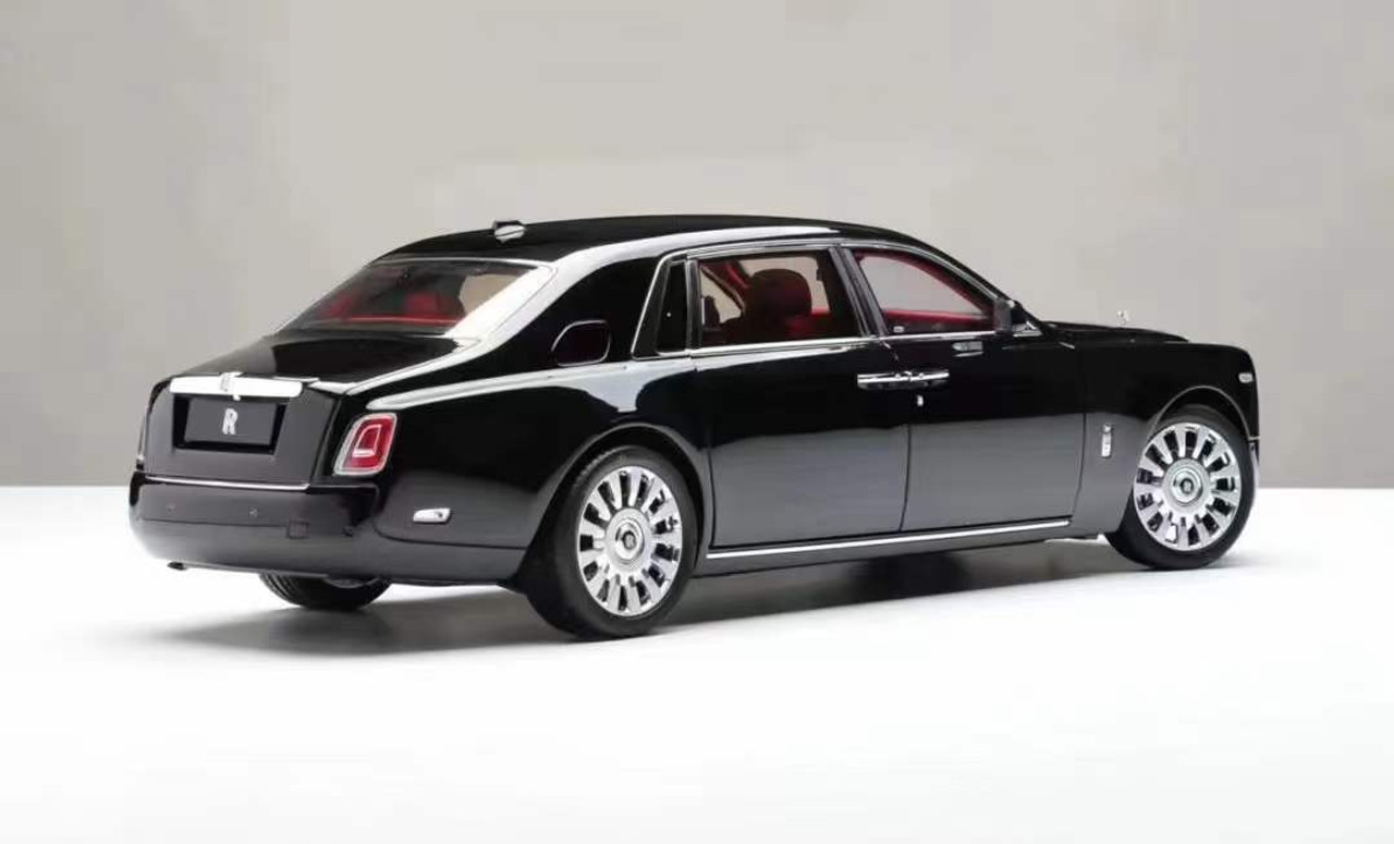 1/18 Dealer Edition Rolls-Royce Phantom VIII (Black) Diecast Car Model 1/18 Dealer Edition Rolls-Royce Phantom VIII (Black) Diecast Car Model