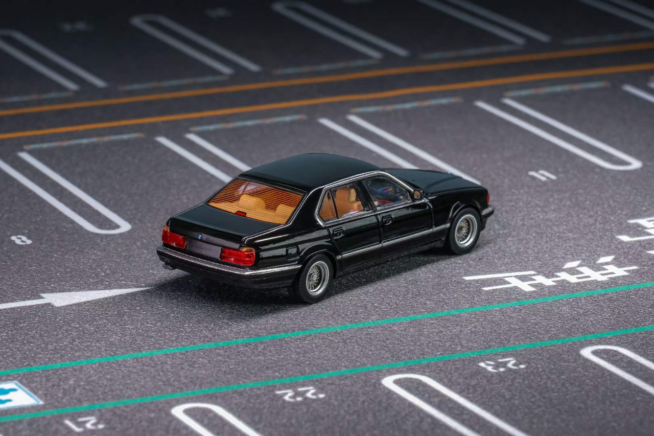 1/64 DCM BMW E32 7-Series Sedan (Black) Diecast Car Model