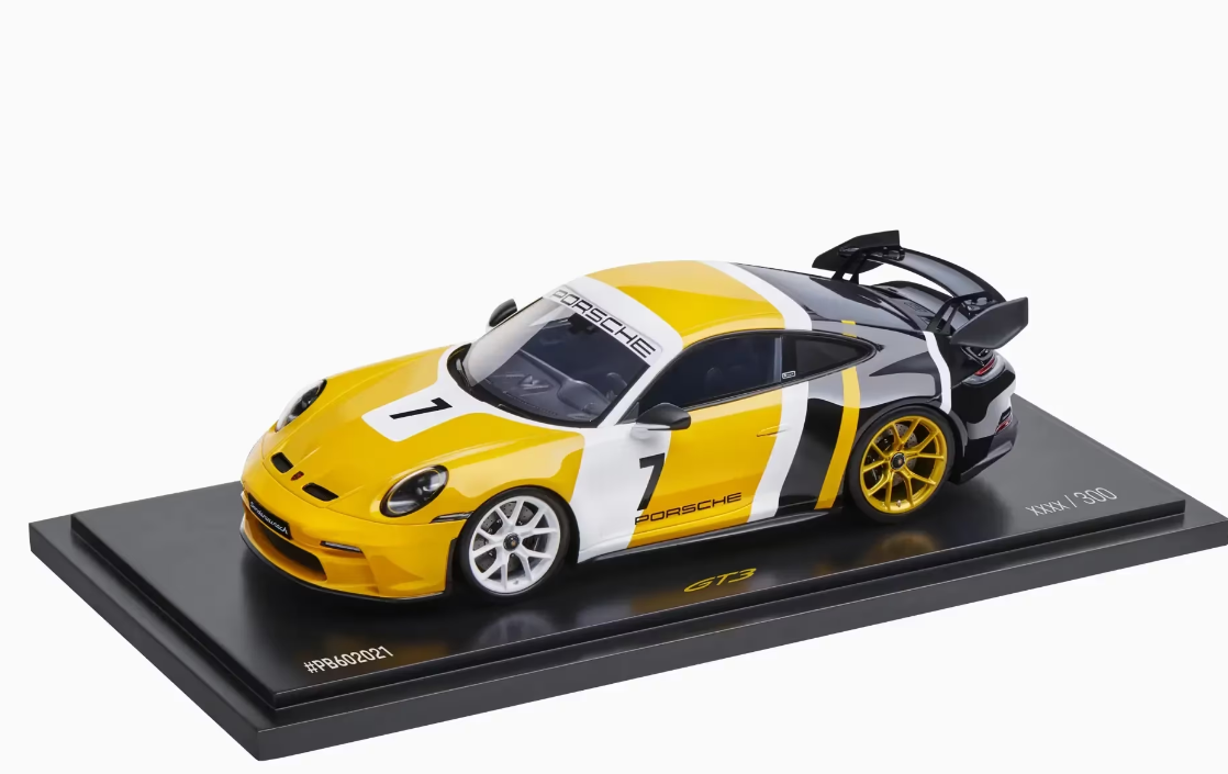 1/18 Dealer Edition 2022 Porsche 911 (992) GT3 #7 956 Tribute Paolo Barilla Car Model